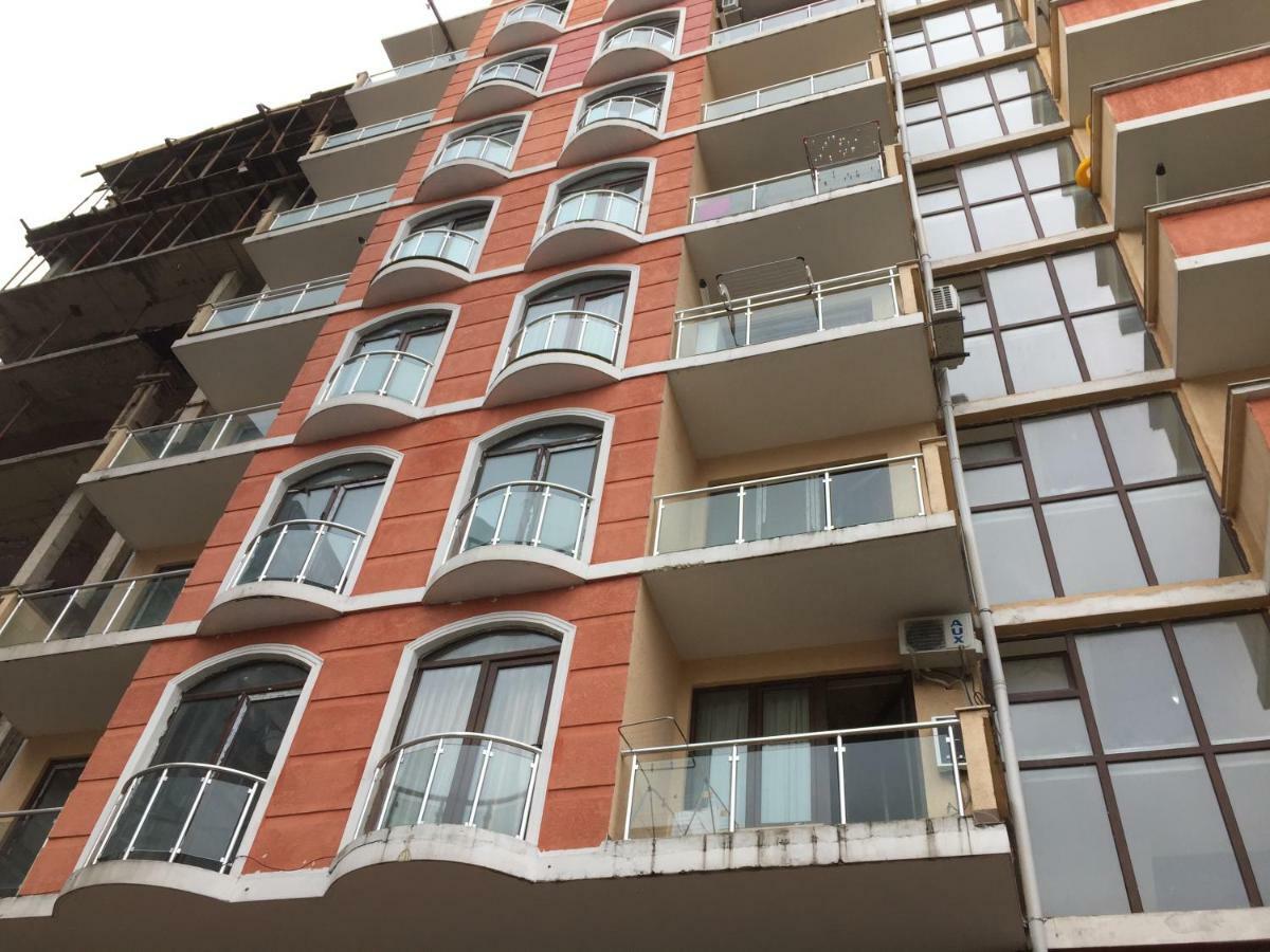 Appartment Giorgi Батуми Екстериор снимка