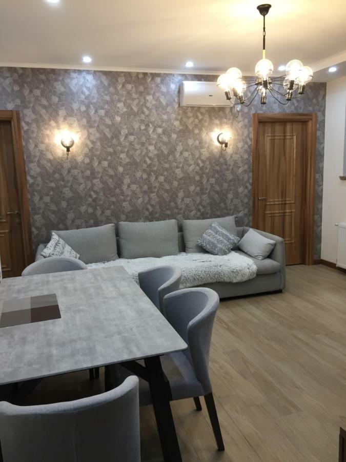 Appartment Giorgi Батуми Екстериор снимка